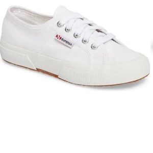 White Superga size 8.5. New With Tags.